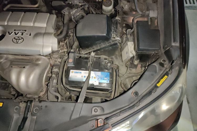 Used Toyota RAV4 2013 2.5L Automatic 4x4 Luxury Edition Engine Bay Left