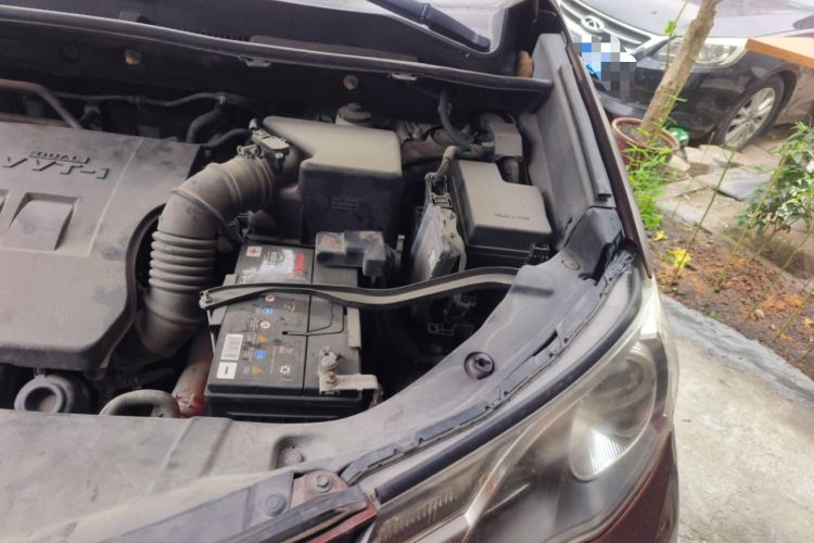 Used Toyota RAV4 2013 2.0L CVT Two-Wheel Drive Urban Edition Engine Bay Left