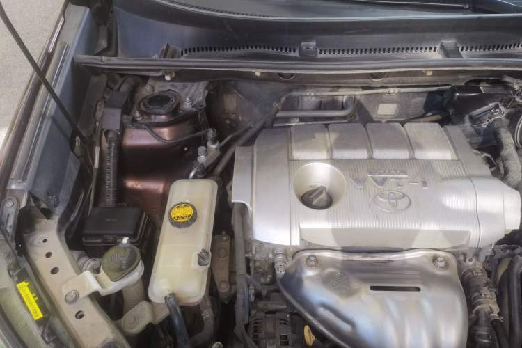 Used Toyota RAV4 2013 2.5L Automatic 4x4 Luxury Edition Engine Bay Right