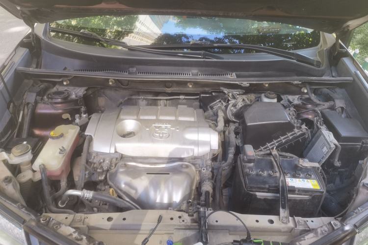 Used Toyota RAV4 2013 2.5L Automatic 4x4 Luxury Edition Engine Bay
