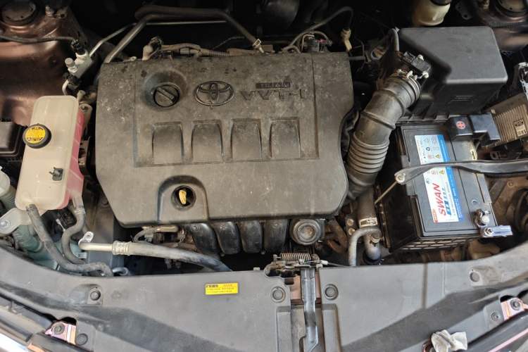 Used Toyota RAV4 2013 2.0L CVT Two-Wheel Drive Urban Edition Engine Bay