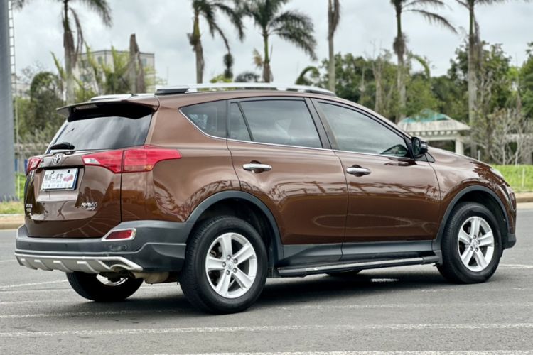 Used Toyota RAV4 2013 2.5L Automatic 4x4 Elite Edition Exterior 4