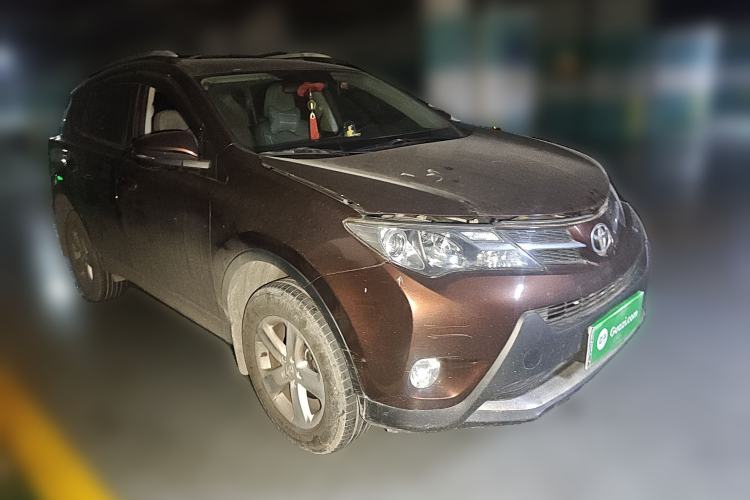 Used Toyota RAV4 2013 2.0L CVT Two-Wheel Drive Urban Edition Front Right 45 Deg