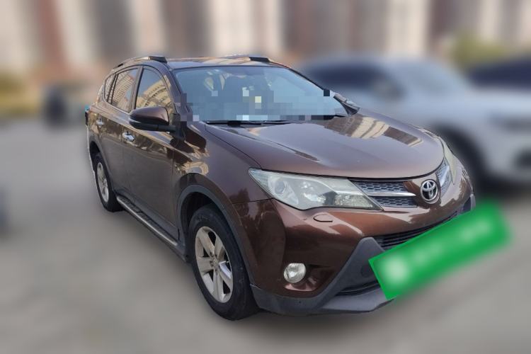 Used Toyota RAV4 2013 2.5L Automatic 4x4 Elite Edition Front Right 45 Deg