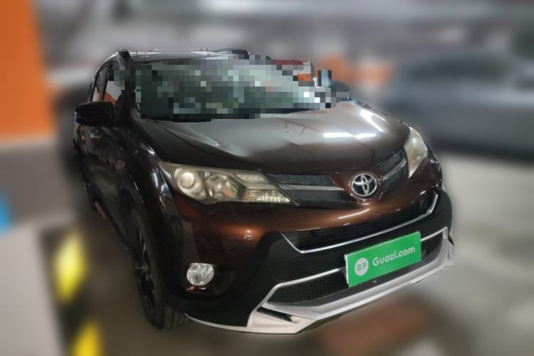 Used Toyota RAV4 2013 2.5L Automatic 4x4 Luxury Edition Front Right 45 Deg