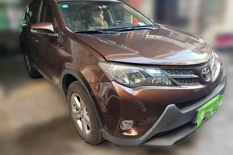 Used Toyota RAV4 2013 2.0L CVT Two-Wheel Drive Urban Edition Front Right 45 Deg