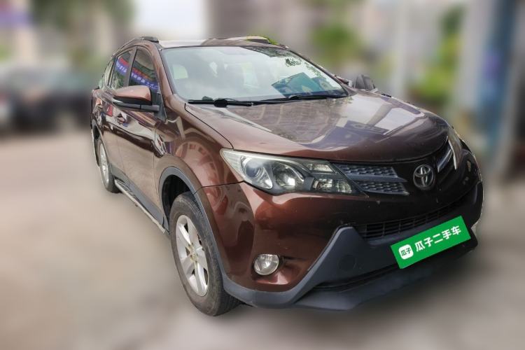 Used Toyota RAV4 2013 2.0L CVT Two-Wheel Drive Urban Edition Front Right 45 Deg