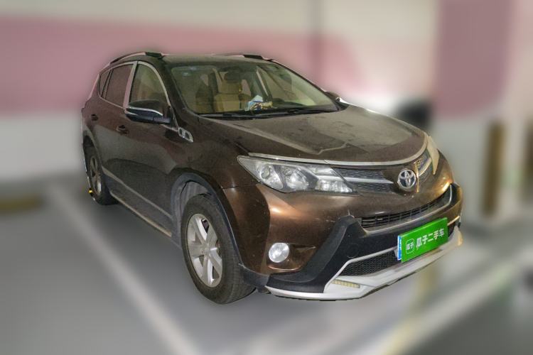 Used Toyota RAV4 2013 2.0L CVT Two-Wheel Drive Urban Edition Front Right 45 Deg