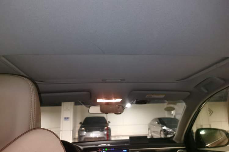 Used Toyota RAV4 2013 2.0L CVT Four-Wheel Drive New Edition Headliner
