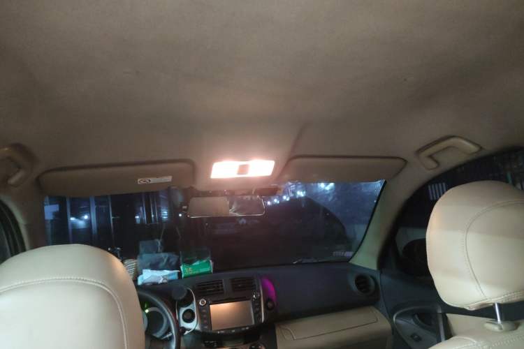 Used Toyota RAV4 2013 Special Edition 2.0L Automatic Classic Headliner