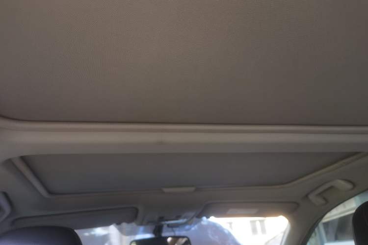 Used Toyota RAV4 2013 2.5L Automatic 4x4 Luxury Edition Headliner