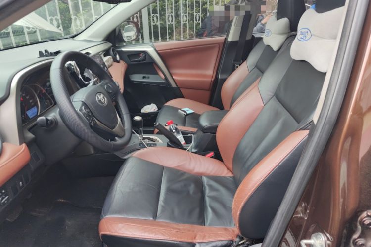 Used Toyota RAV4 2013 2.5L Automatic 4x4 Elite Edition Left Front Seat