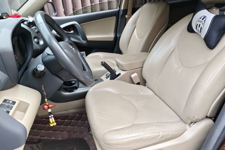 Used Toyota RAV4 2013 Special Edition 2.0L Automatic Elite Left Front Seat
