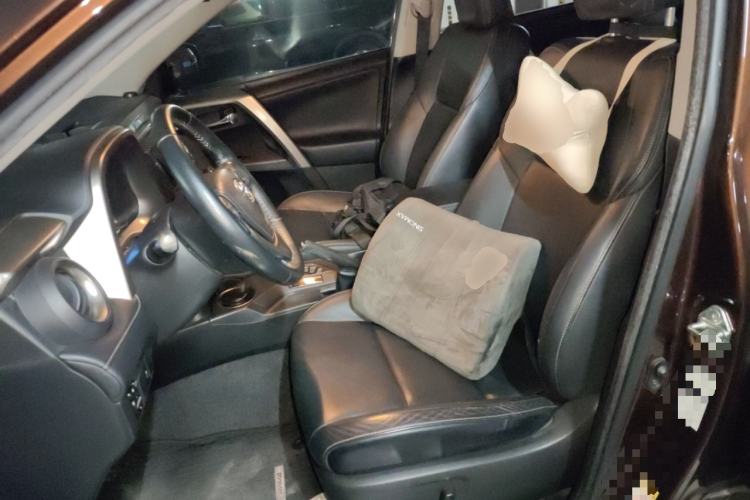 Used Toyota RAV4 2013 2.5L Automatic 4x4 Luxury Edition Left Front Seat