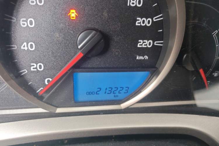 Used Toyota RAV4 2013 2.0L CVT Two-Wheel Drive Urban Edition Odometer Close Up