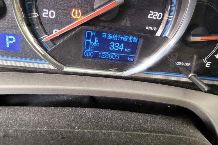 Used Toyota RAV4 2013 2.0L CVT Four-Wheel Drive New Edition Odometer Close Up