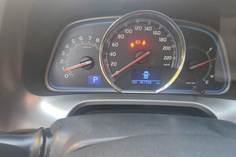 Used Toyota RAV4 2013 2.5L Automatic 4x4 Luxury Edition Odometer Close Up