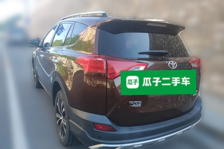 Used Toyota RAV4 2013 2.5L Automatic 4x4 Luxury Edition Rear Left 45 Deg