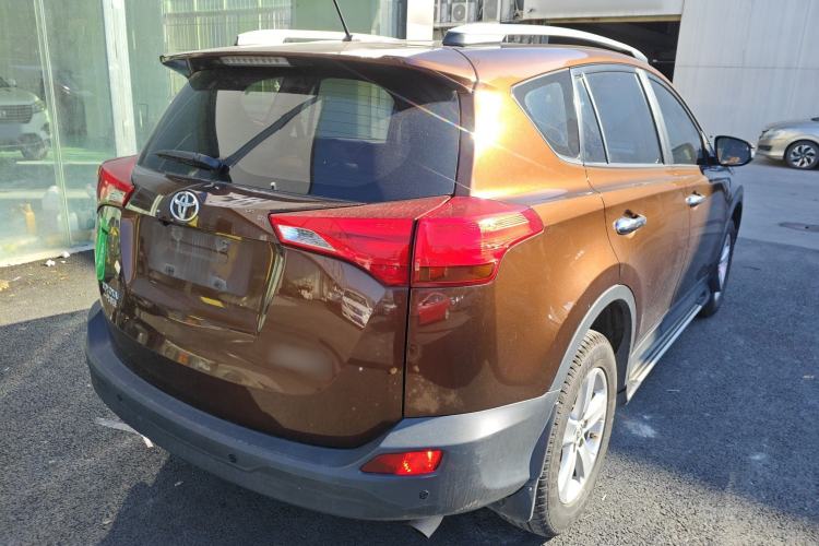 Used Toyota RAV4 2013 2.0L CVT Two-Wheel Drive Urban Edition Rear Right 45 Deg