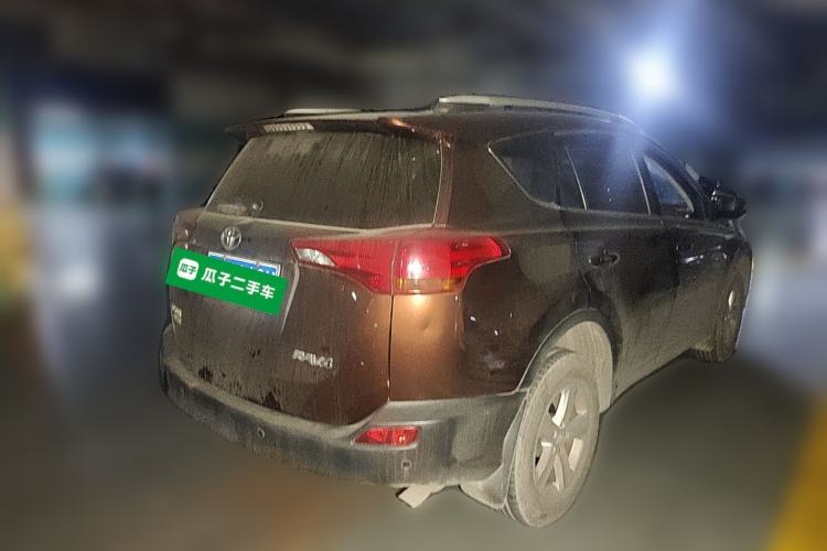Used Toyota RAV4 2013 2.0L CVT Two-Wheel Drive Urban Edition Rear Right 45 Deg