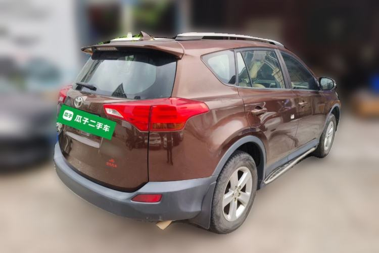 Used Toyota RAV4 2013 2.0L CVT Two-Wheel Drive Urban Edition Rear Right 45 Deg