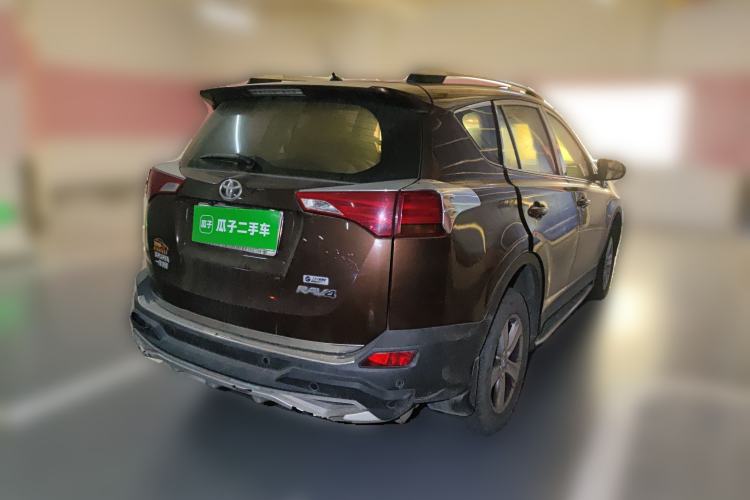Used Toyota RAV4 2013 2.0L CVT Two-Wheel Drive Urban Edition Rear Right 45 Deg