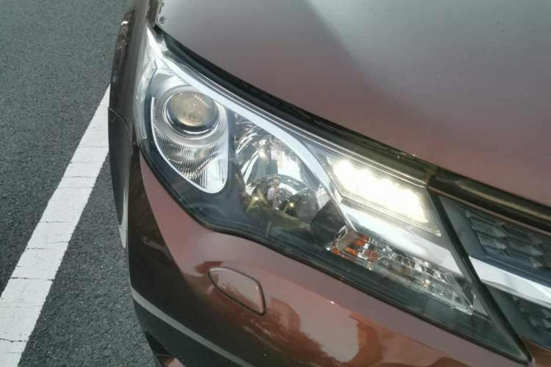 Used Toyota RAV4 2013 2.5L Automatic 4x4 Elite Edition Right Front Headlight