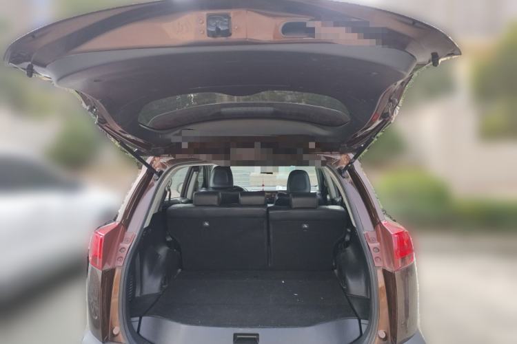 Used Toyota RAV4 2013 2.5L Automatic 4x4 Elite Edition Trunk