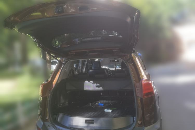 Used Toyota RAV4 2013 2.5L Automatic 4x4 Luxury Edition Trunk