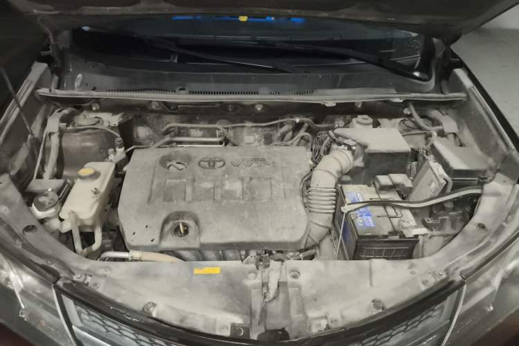 Used Toyota RAV4 2013 2.0L CVT Four-Wheel Drive New Edition Engine Bay