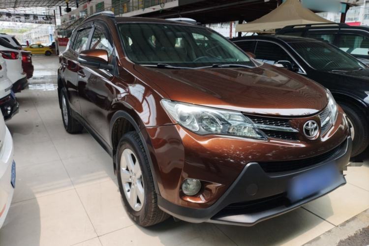 Used Toyota RAV4 2013 2.0L CVT Two-Wheel Drive Urban Edition Exterior 1