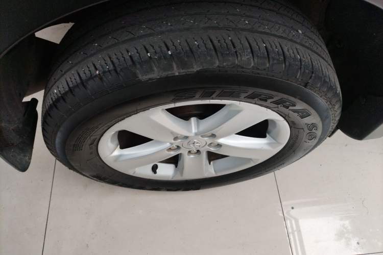 Used Toyota RAV4 2013 2.0L CVT Two-Wheel Drive Urban Edition Exterior 5