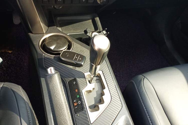 Used Toyota RAV4 2013 2.0L CVT Four-Wheel Drive New Edition Gear Lever