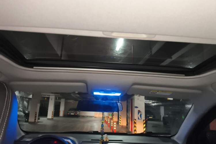Used Toyota RAV4 2013 2.0L CVT Four-Wheel Drive New Edition Headliner