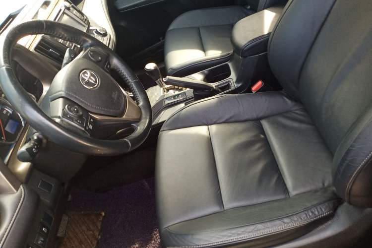 Used Toyota RAV4 2013 2.0L CVT Four-Wheel Drive New Edition Left Front Seat
