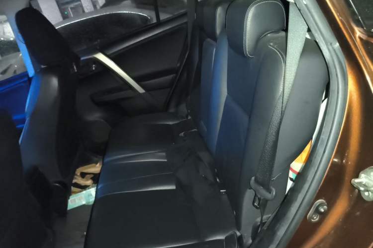 Used Toyota RAV4 2013 2.0L CVT Four-Wheel Drive New Edition Left Rear Seat