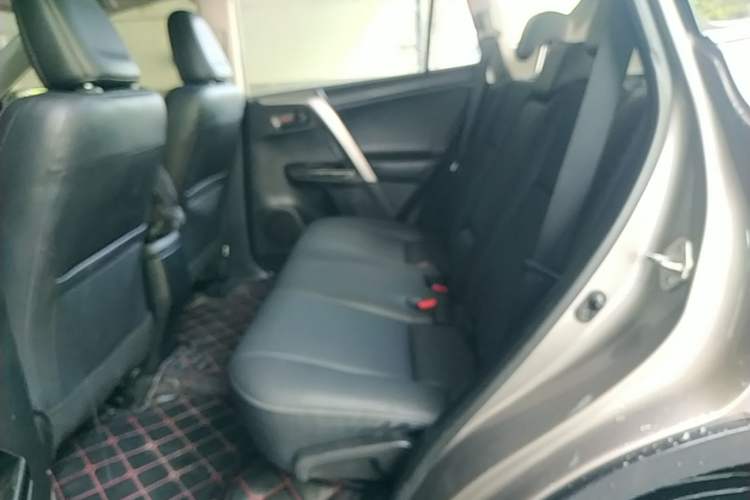 Used Toyota RAV4 2013 2.5L Automatic 4x4 Elite Edition Left Rear Seat