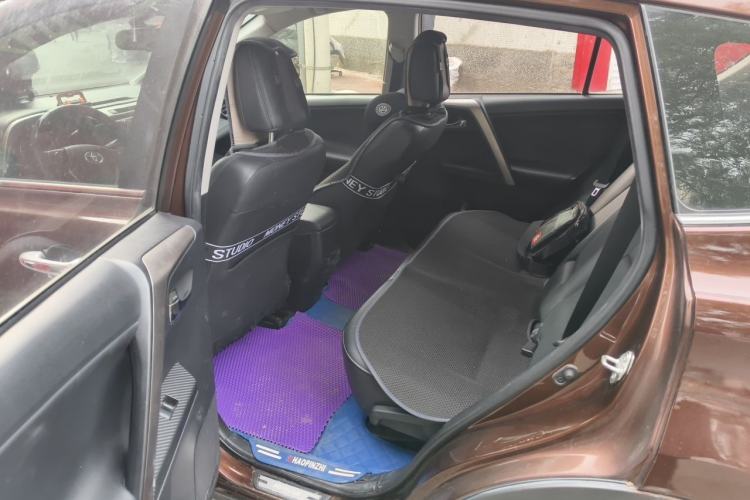 Used Toyota RAV4 2013 2.5L Automatic 4x4 Luxury Edition Left Rear Seat