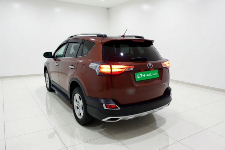 Used Toyota RAV4 2013 2.0L CVT Four-Wheel Drive New Edition Rear Left 45 Deg