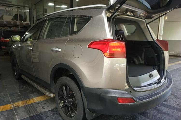 Used Toyota RAV4 2013 2.5L Automatic 4x4 Elite Edition Rear Left 45 Deg