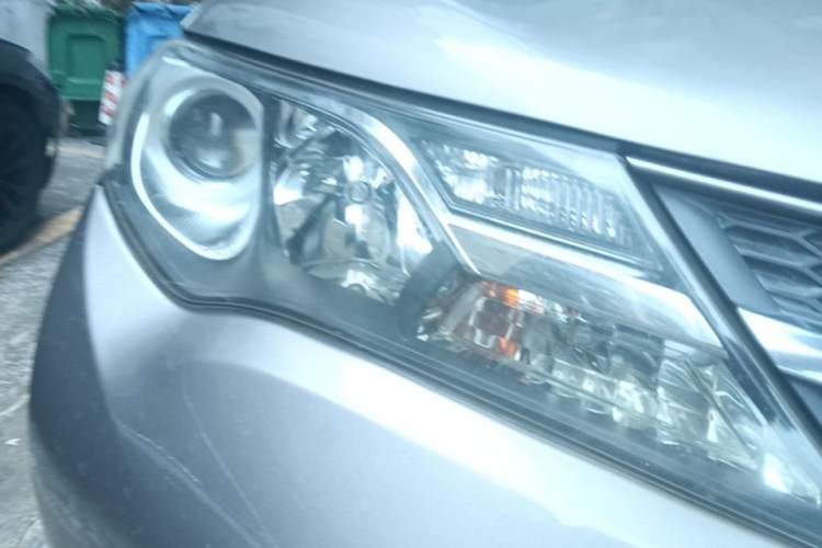 Used Toyota RAV4 2013 2.0L CVT Two-Wheel Drive Urban Edition Right Front Headlight