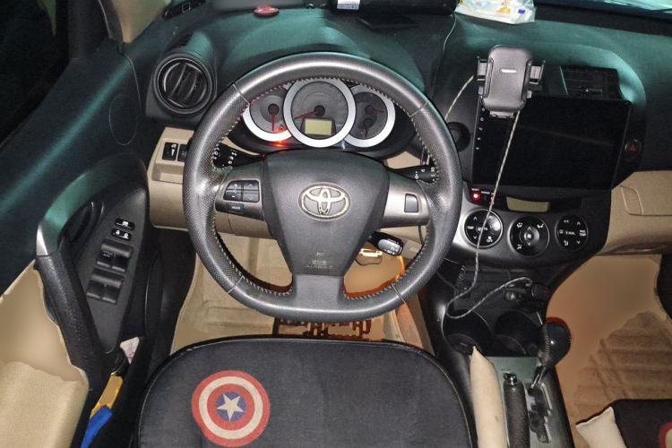 Used Toyota RAV4 2013 Special Edition 2.0L Automatic Classic Steering Wheel