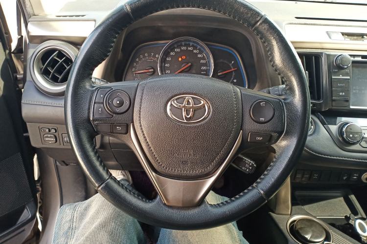 Used Toyota RAV4 2013 2.0L CVT Four-Wheel Drive New Edition Steering Wheel