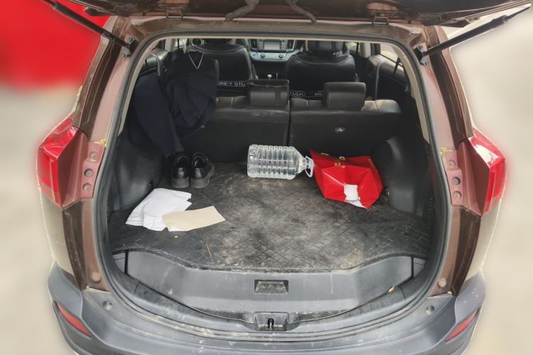 Used Toyota RAV4 2013 2.5L Automatic 4x4 Luxury Edition Trunk