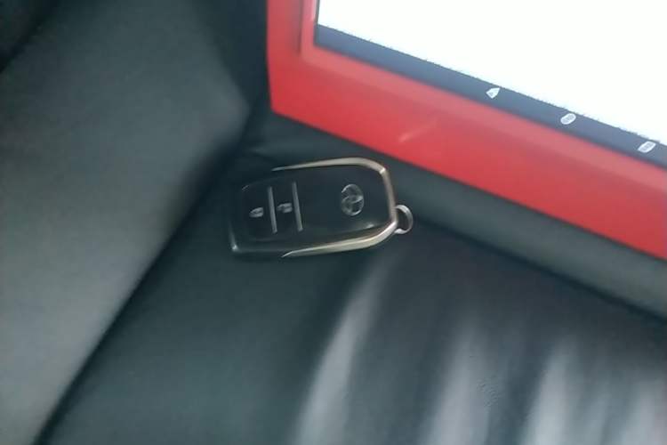 Used Toyota RAV4 2013 2.5L Automatic 4x4 Elite Edition Vehicle Key