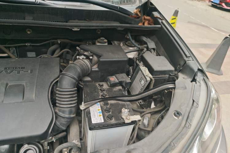 Used Toyota RAV4 2013 2.0L CVT Four-Wheel Drive New Edition Engine Bay Left