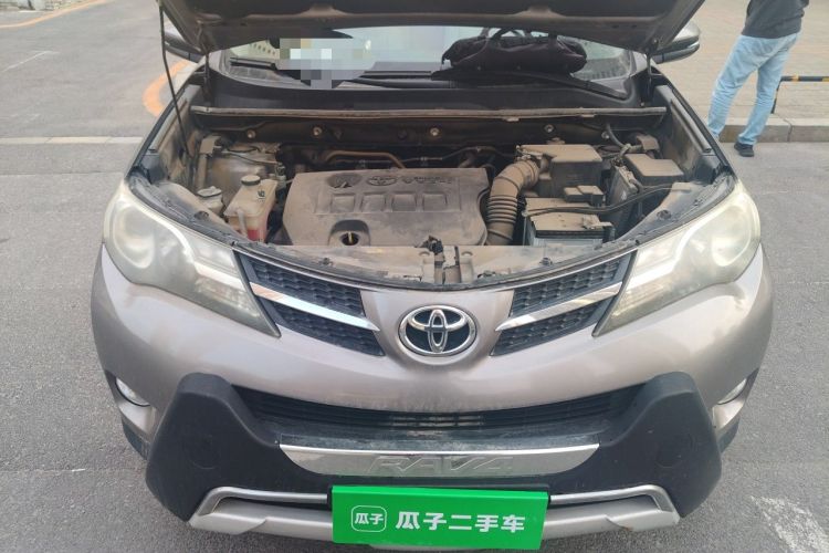 Used Toyota RAV4 2013 2.0L CVT Four-Wheel Drive New Edition Engine Bay