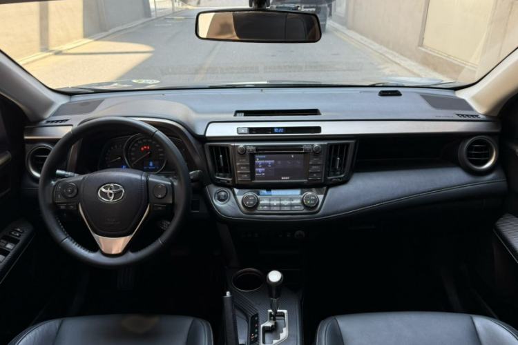 Used Toyota RAV4 2013 2.0L CVT Four-Wheel Drive New Edition Exterior 8