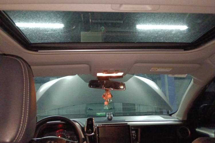 Used Toyota RAV4 2013 2.0L CVT Four-Wheel Drive New Edition Headliner