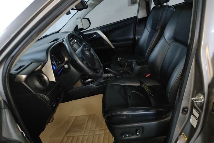 Used Toyota RAV4 2013 2.5L Automatic 4x4 Luxury Edition Left Front Seat